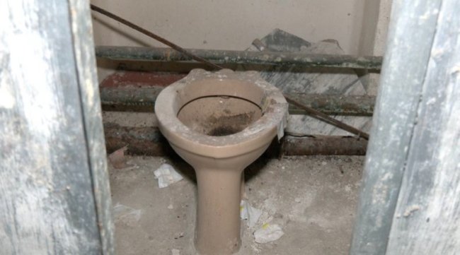 Лучани обурені станом укриття на 40-му мікрорайоні