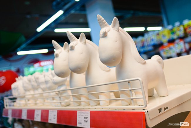 «Офіс Центр» у Луцьку – місце для вигідного шопінгу перед школою*