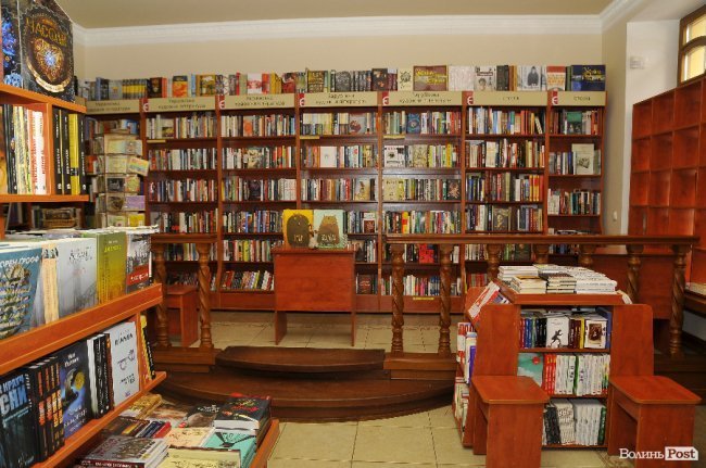 Ганна Луцюк: У мене дві доньки – книгарня і Вишена. Вони завжди конкурують за увагу