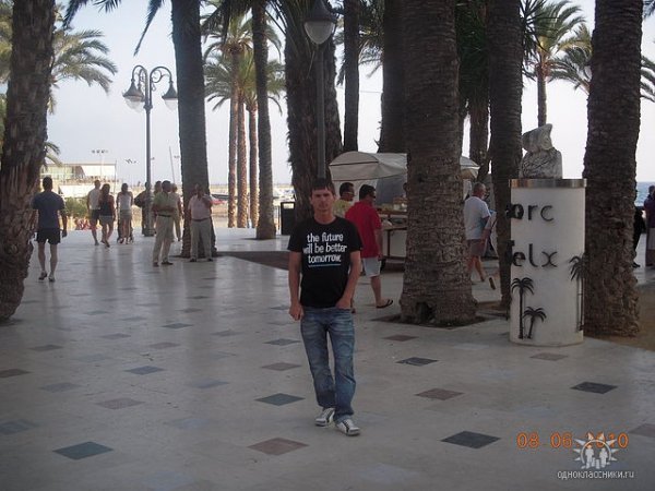 «Нотатки мандрівника» Андрія Костенка: добрі поліцейські, каталонці та siesta