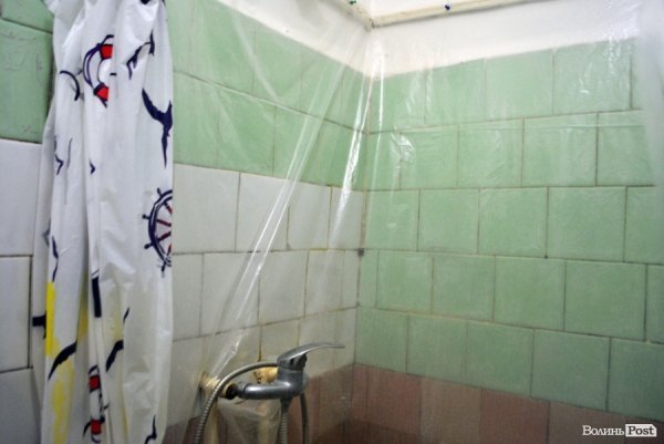 Отака душова в одному з блоків гуртожитку