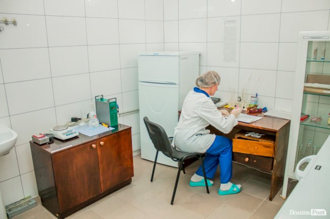 Без домішок і рослинних жирів: як на Волині виготовляють «молочку». ФОТО