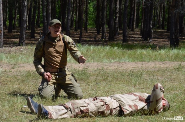 Патріоти краю і країни: як у лісах Волині тренуються загони тероборони