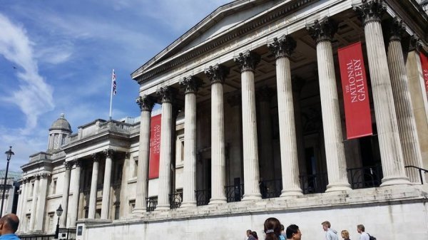 «Нотатки мандрівника» Олександра Лазуки: англійський гумор, закриті люди та стресовий графік