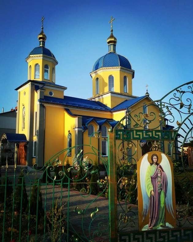 Священник із Волині: «Щоразу, коли молюся, ніби обіймаю тих, хто зараз в окопах»