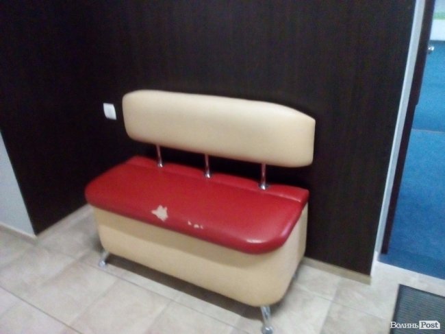 «ІнспекторGym». «Спорт Лайн»: діряві килимки та хліб на підвіконні