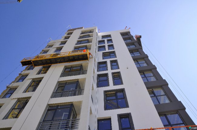 У ЖК «Супернова» завершують фасадні роботи у другому будинку, вересень 2017 року