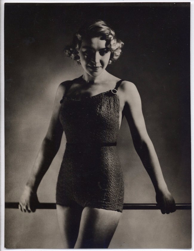 Пляжна мода в Луцьку майже 100 років тому 