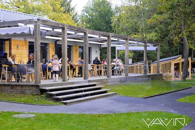 Стильний екоресторан і відкриття будинку мисливця: як на Волині руйнують стереотипи про лісове господарство. ФОТО