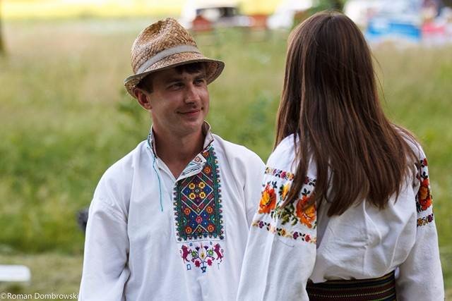 Вишивані обереги: відомі волиняни розповіли про свої вишиванки