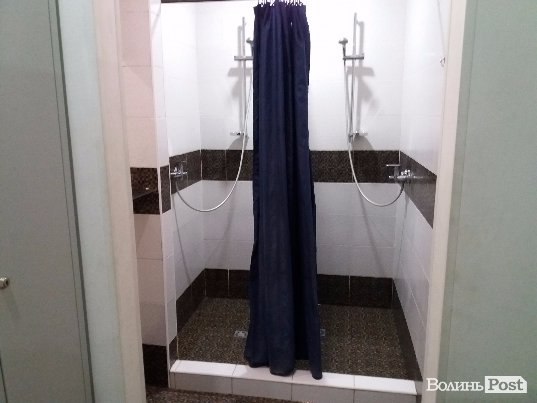 «ІнспекторGym». «Лідер»:  дерев'яна підлога та відповідальний тренер