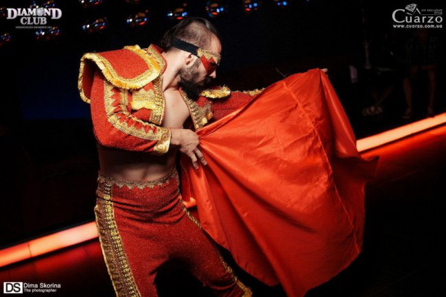 Публіка в «угарі», коли я в костюмі зайчика вискакую і дістаю з шортів пістолет, – луцький стриптизер