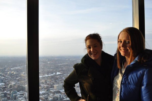 «Нотатки мандрівниці» Марії Мовшук: студенти в піжамі, «забиті» холодильники та українці в Канаді