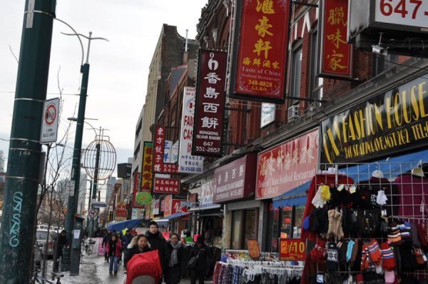 «Нотатки мандрівниці» Марії Мовшук: студенти в піжамі, «забиті» холодильники та українці в Канаді