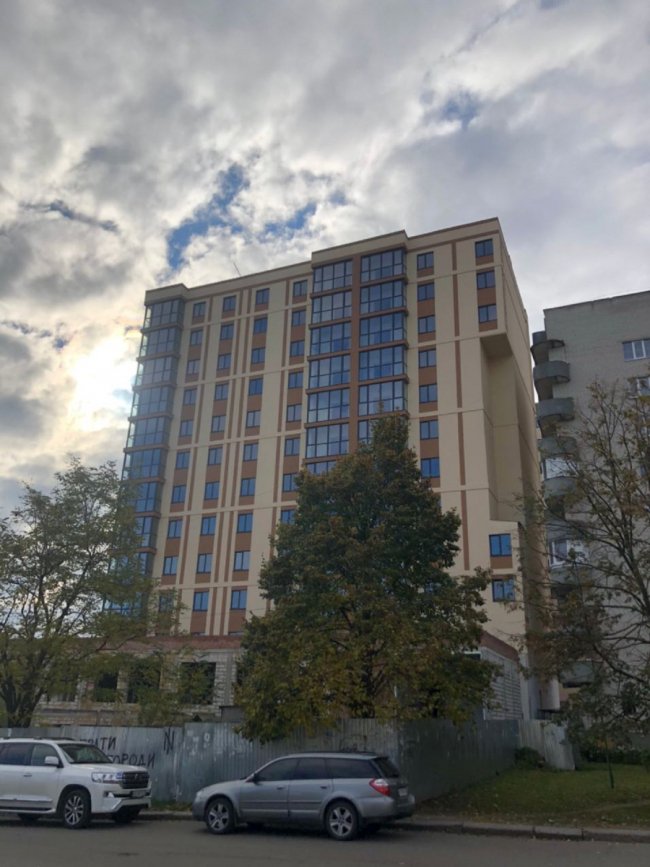 Житловий комплекс  «Візаві»:  складна  історія  зі  щасливим  фіналом*