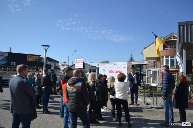 WINTERA влаштувала віконний розгром у Луцьку: як це було. ФОТО*