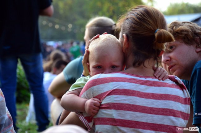 Я нарахував на фесті більш як десять дітей різного віку