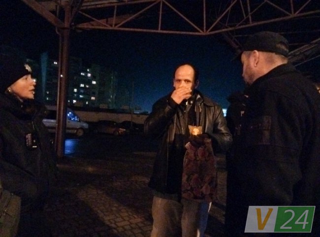 Популярний в Луцьку бомж-танцівник заявив, що його обікрали