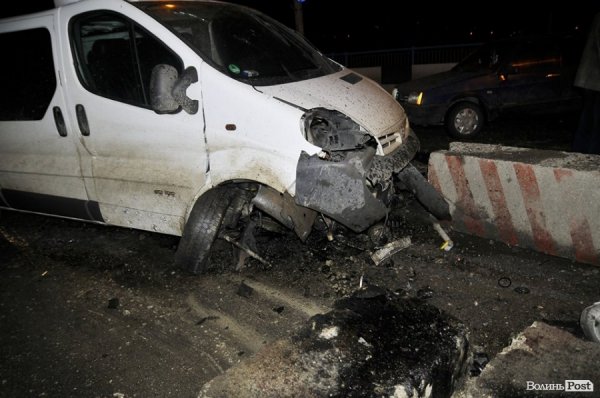 «Нічна варта»: розтрощені автівки, масова бійка і Lexus, який «доїздився»