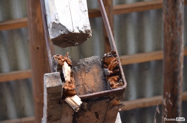 Під Луцьким замком «звили гніздо» наркомани. ФОТО 