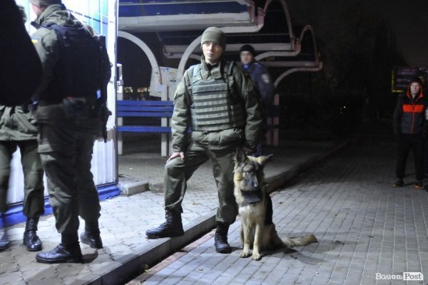 «Нічна варта»: розбиті вітрини, п‘яний «беркут» та порізані дівчата