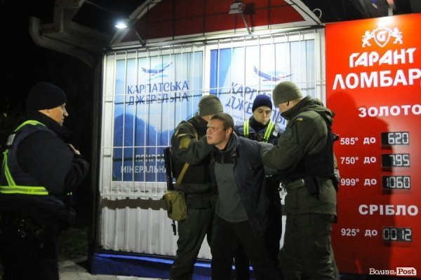 «Нічна варта»: розбиті вітрини, п‘яний «беркут» та порізані дівчата