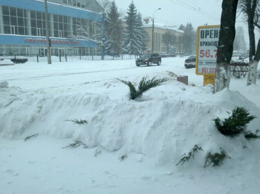 Сніжний Луцьк у неділю, або мій робочий день