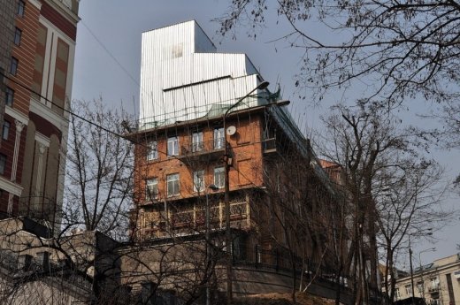 Рахіт-парад українського жестяку