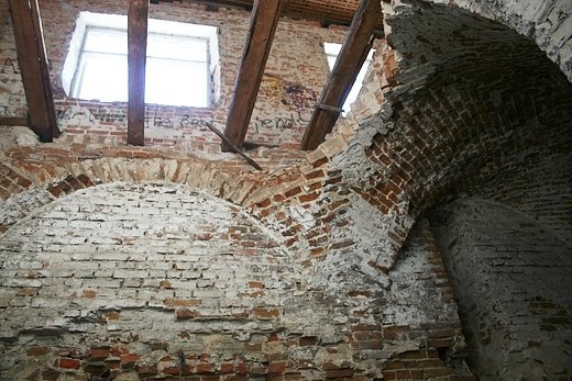 Блиск і вбогість любешівського бароко