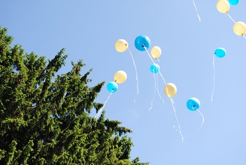 Відзвонив шкільний дзвінок, відзвонив...