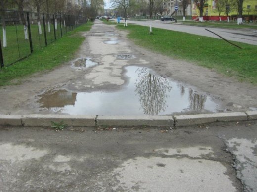 Коли нарешті луцька влада зверне увагу на пішоходів?