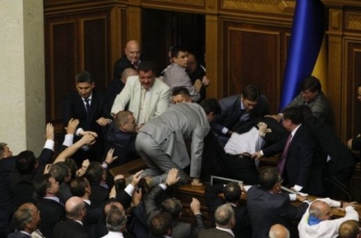 "Кастет", що розбив голову бютівцю у парламенті - це волинський регіонал Горбатюк?