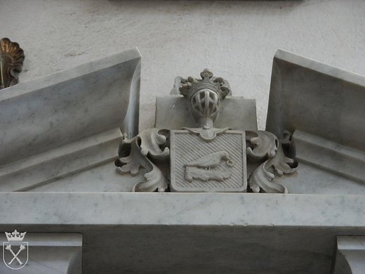 Таємниці гербових натяків луцького костелу 