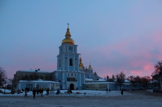 Чому всі дороги ведуть до Києва