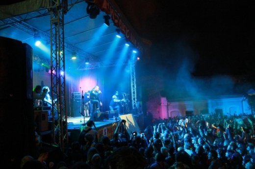 Луцьк шукає, а Кам'янець-Подільський робить