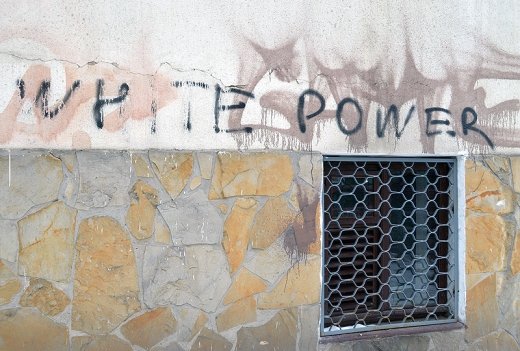 Деградуємо?