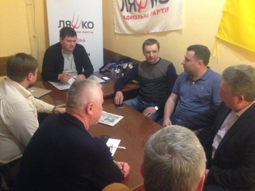 Вибори у Торчинській ОТГ: курячий підкуд і “джерімандерінг”