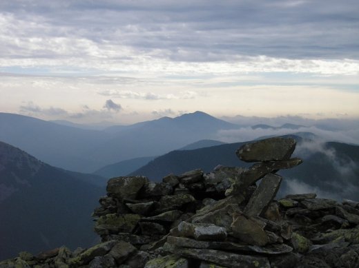 По цекотах на вершини незвіданих Горган