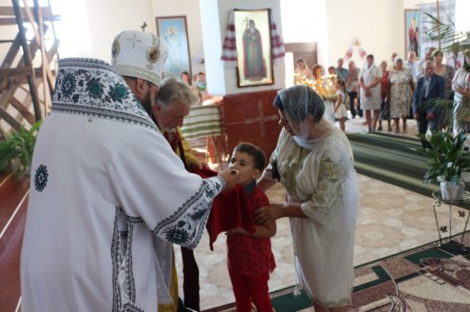 Православні Ратного відсвяткували храмове свято з митрополитом