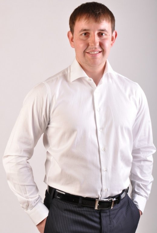 В українську владу має прийти покоління, яке зможе повернути її народу