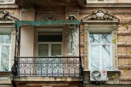 Рахіт-парад українського жестяку