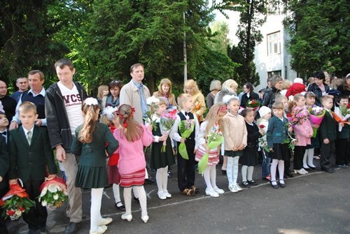 Відзвонив шкільний дзвінок, відзвонив...