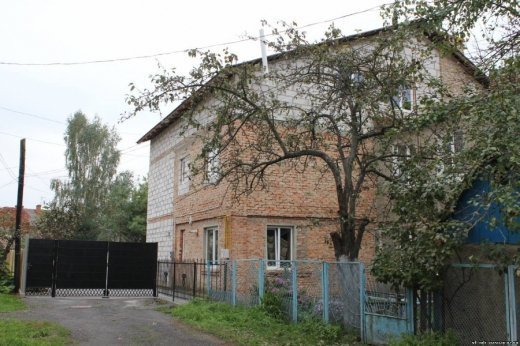 Може, вже досить брати хабарі?