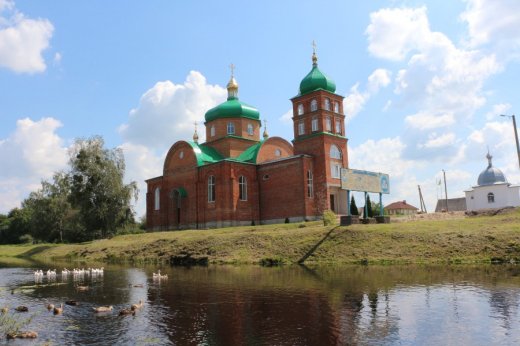 Православні Ратного відсвяткували храмове свято з митрополитом
