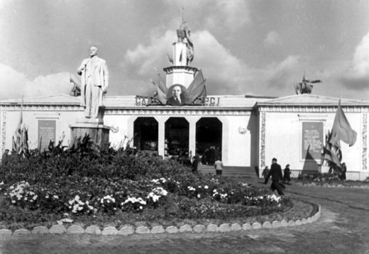 Луцьк 1950-х: естетика сталінської доби