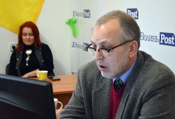 Чат з Юрієм Макаровим