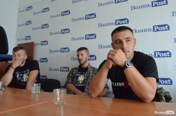 Чат з Павлом Данильчуком та побратимами