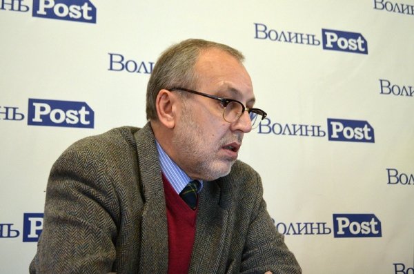 Чат з Юрієм Макаровим