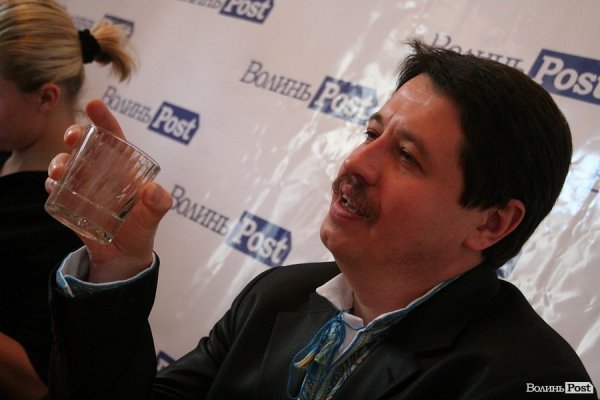 Чат-конференція з Юрієм Недужком