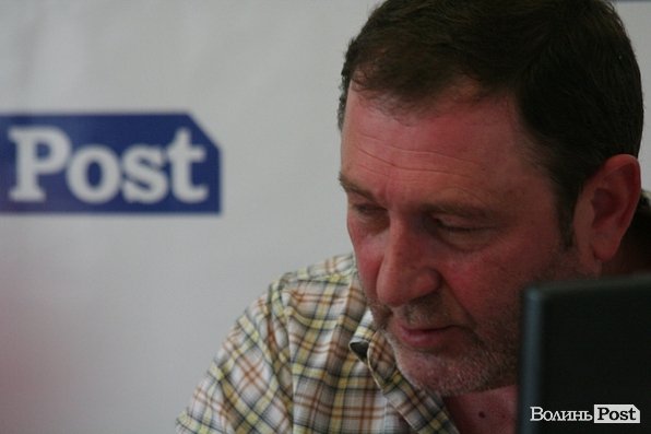 Чат з Василем Столяром